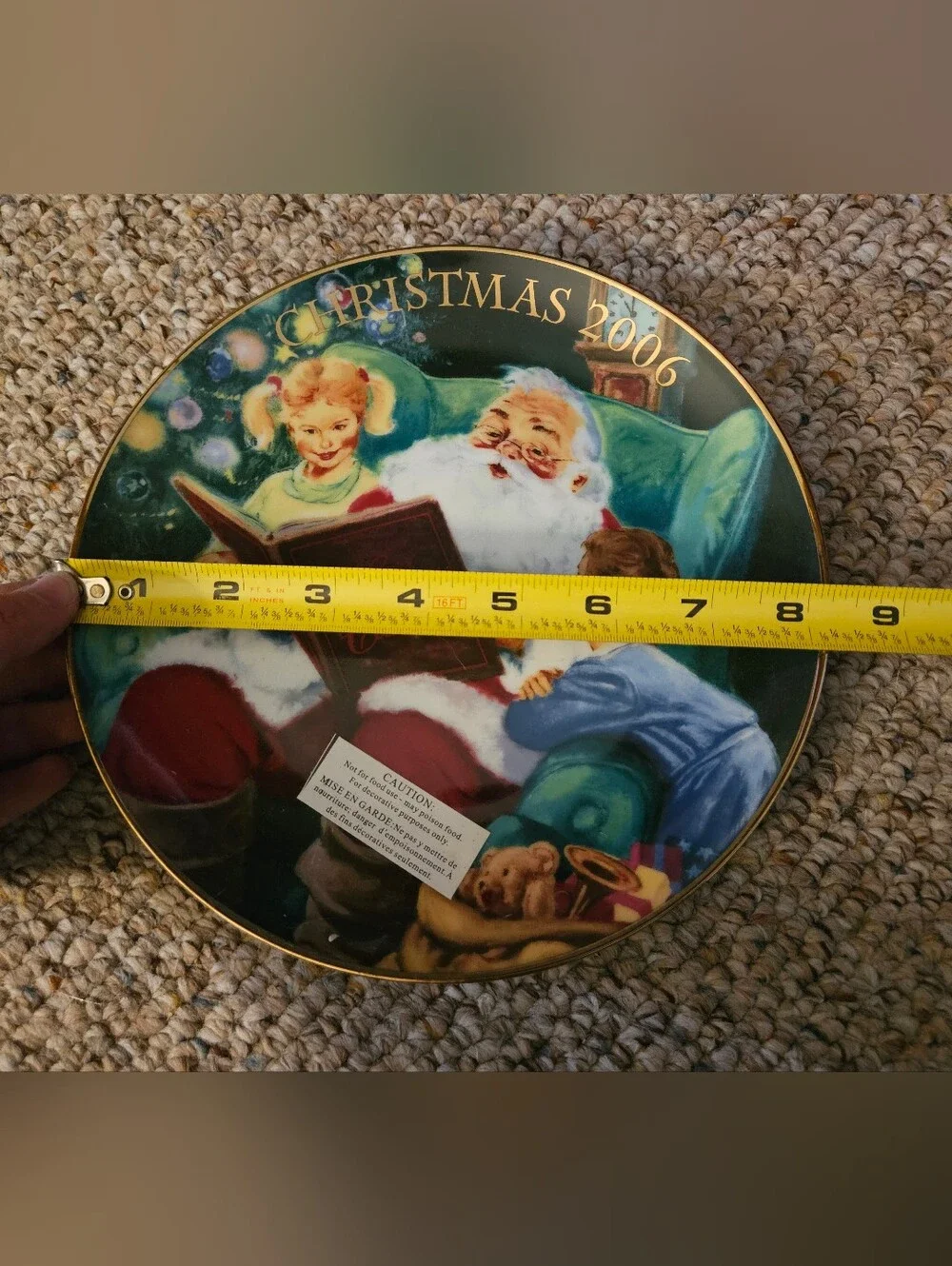 Avon Storytime With Santa 2006 Christmas Collectible Plate